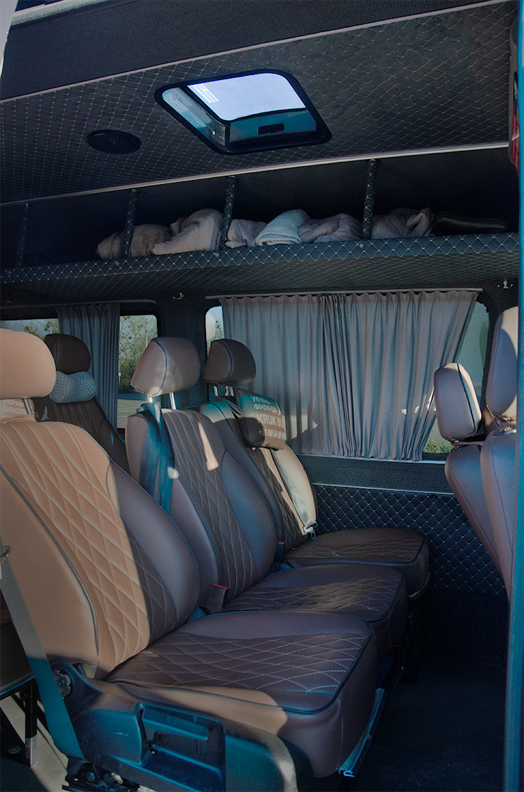 Зображення салону автобуса